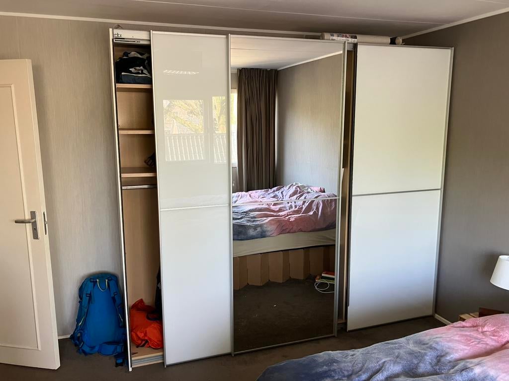 Kledingkast groot met schuifdeur en spiegel, Ophalen, Met deur(en), Gebruikt, 200 cm of meer