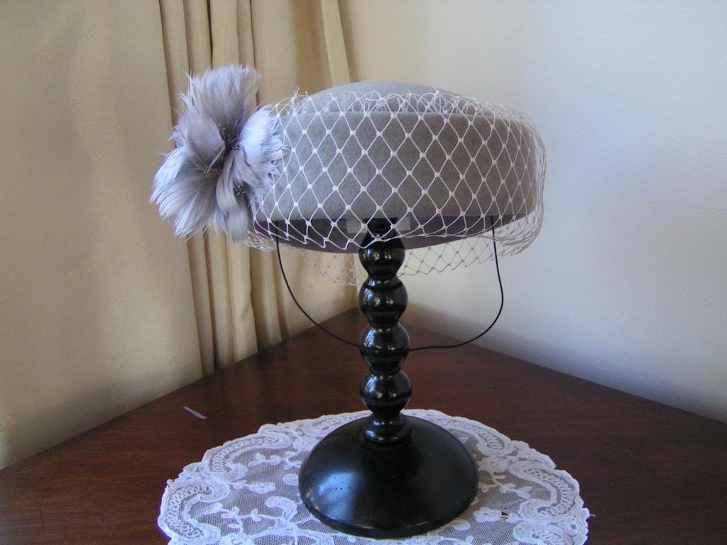 Prachtig Oud Engels Hoedje, Kleding | Dames, Hoeden en Petten, Ophalen of Verzenden, Zo goed als nieuw, One size fits all