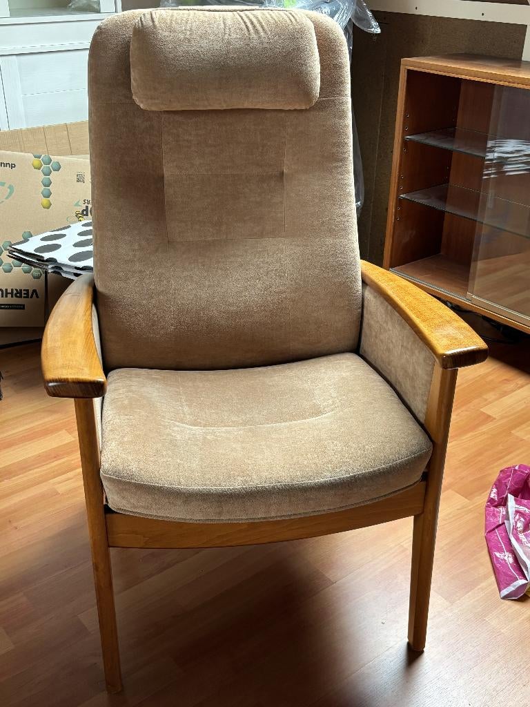 Relaxstoel met voetenbankje, Ophalen, Gebruikt, Minder dan 75 cm, Stof