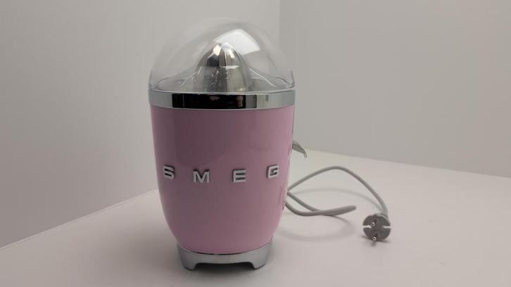 SMEG Citruspers nieuw maar plastic kap licht bekrast, Witgoed en Apparatuur, Juicers, Nieuw, Citruspers, Elektrisch, Verzenden