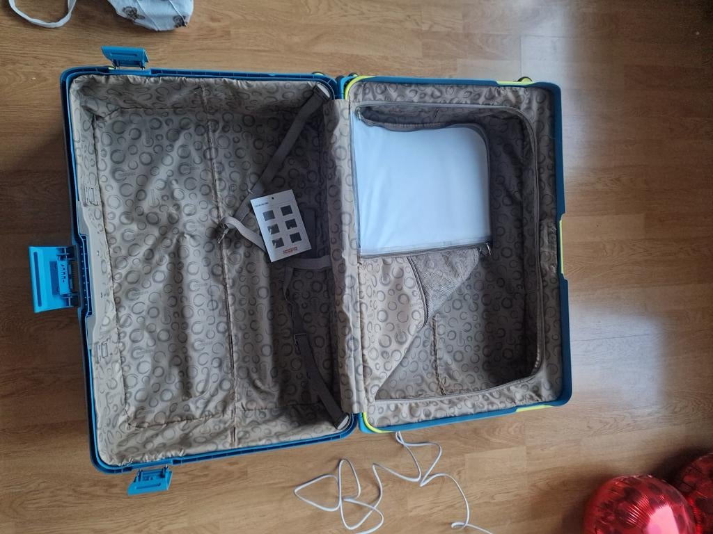 American tourist spinner met 3 jaar garantie!!, Ophalen, Zo goed als nieuw, Overige