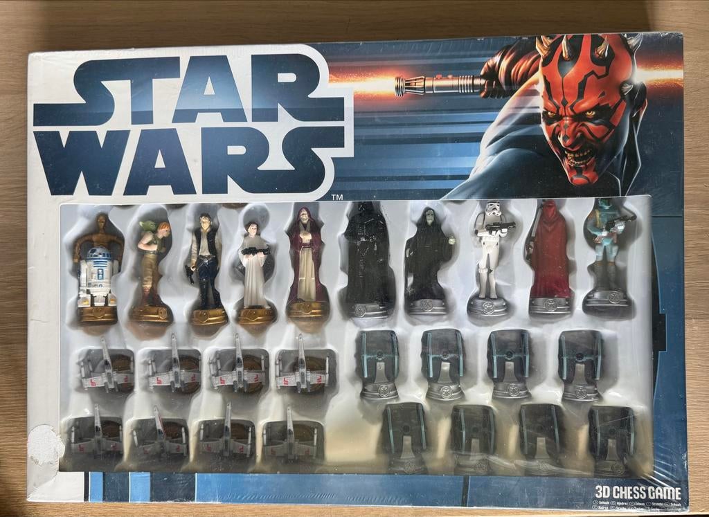 Vintage 3D Star Wars schaakspel 2012, Verzenden, Nieuw, Spel