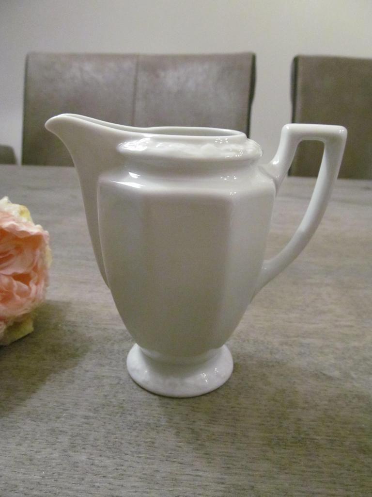 Rosenthal Classic Rose Melkkannetje, Keramiek, Overige typen, Ophalen of Verzenden, Zo goed als nieuw