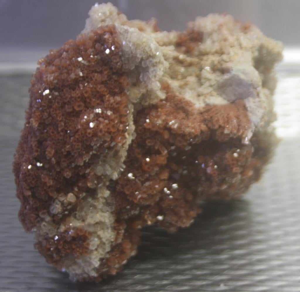 Tweekleurig ARAGONIET Kristalklusterstuk., Verzamelen, Mineralen en Fossielen, Ophalen of Verzenden, Overige typen