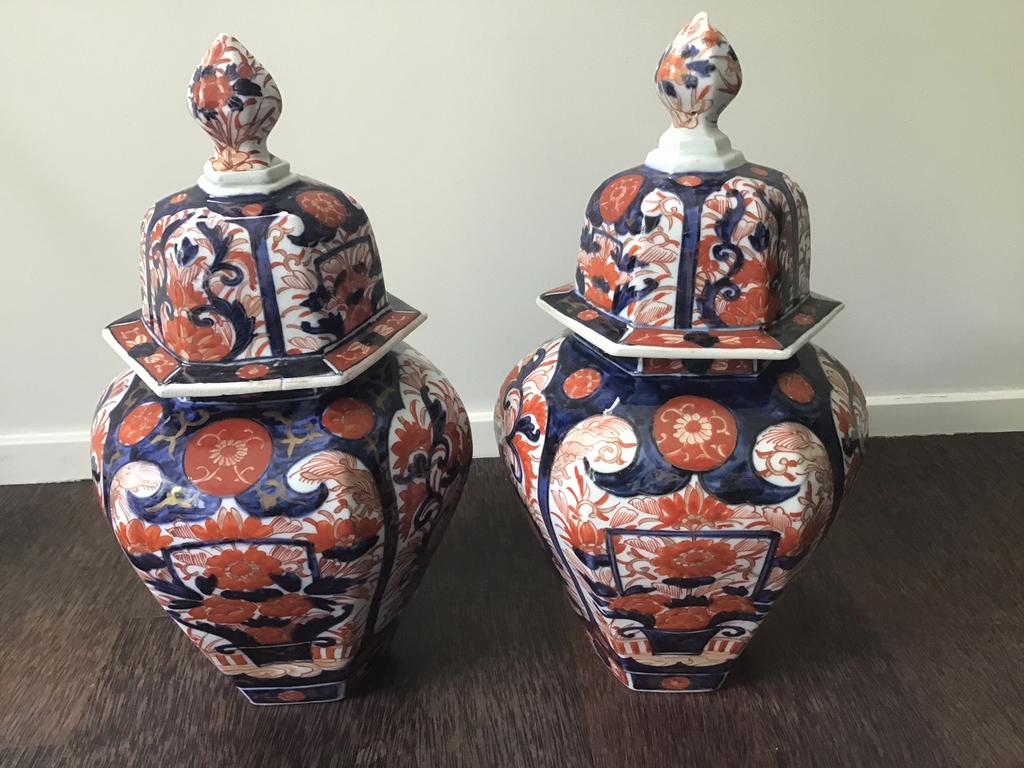 2 zeskantige Japanse Imari dekselvazen, Ophalen of Verzenden
