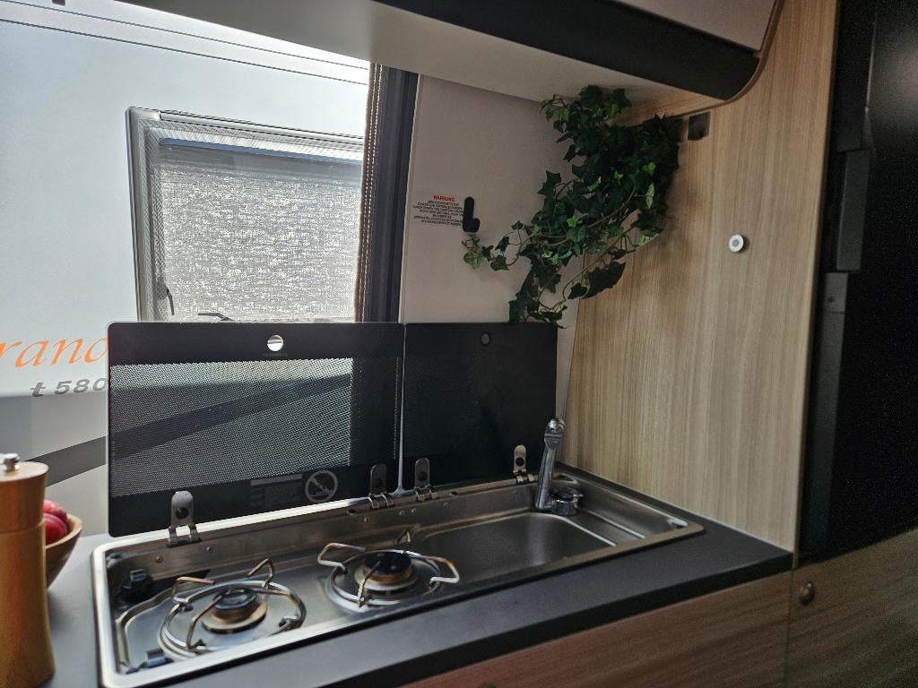 Caravans And Camping Sun