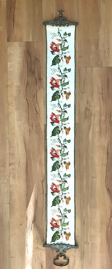 Borduurwerk bloemen - schellekoord, Ophalen of Verzenden, Gebruikt, Handborduren, Overige typen