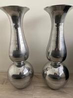 2 grote massieve vazen., Ophalen, Overige materialen, Overige kleuren, Zo goed als nieuw