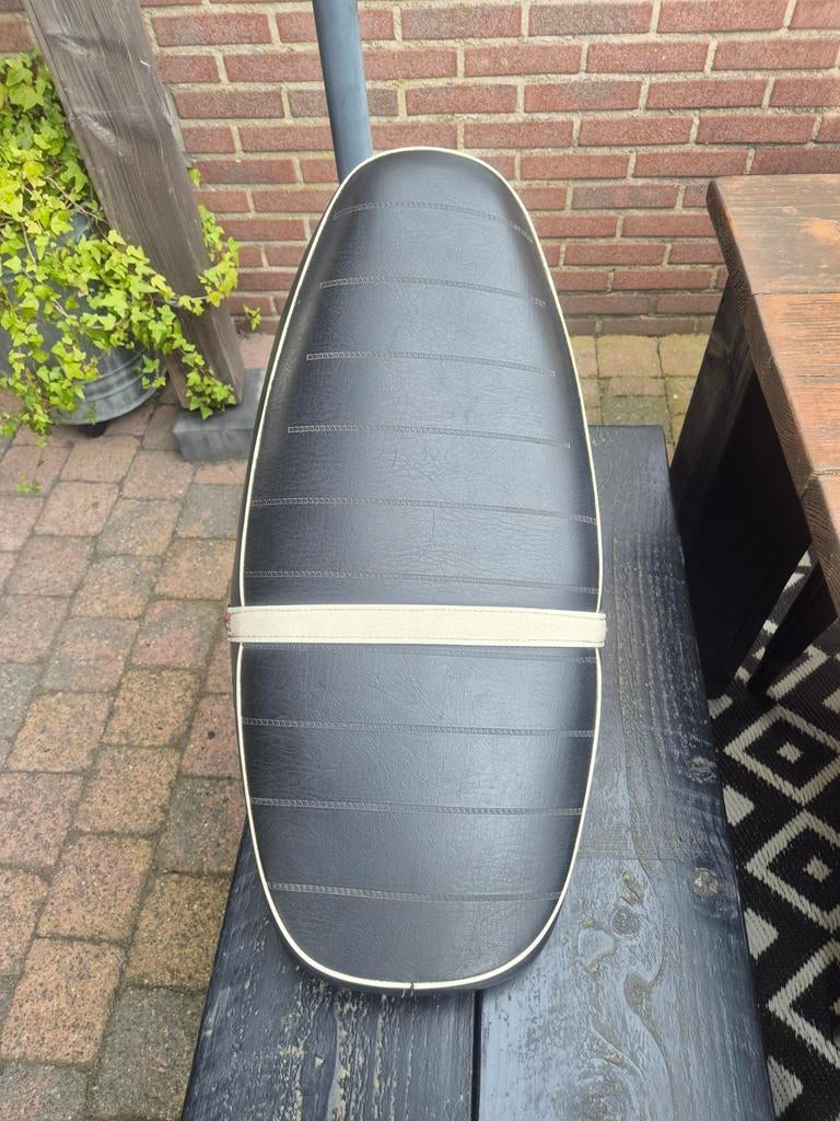 Scooter Zadel met bak, Ophalen, Zo goed als nieuw, Zadel, Overige merken