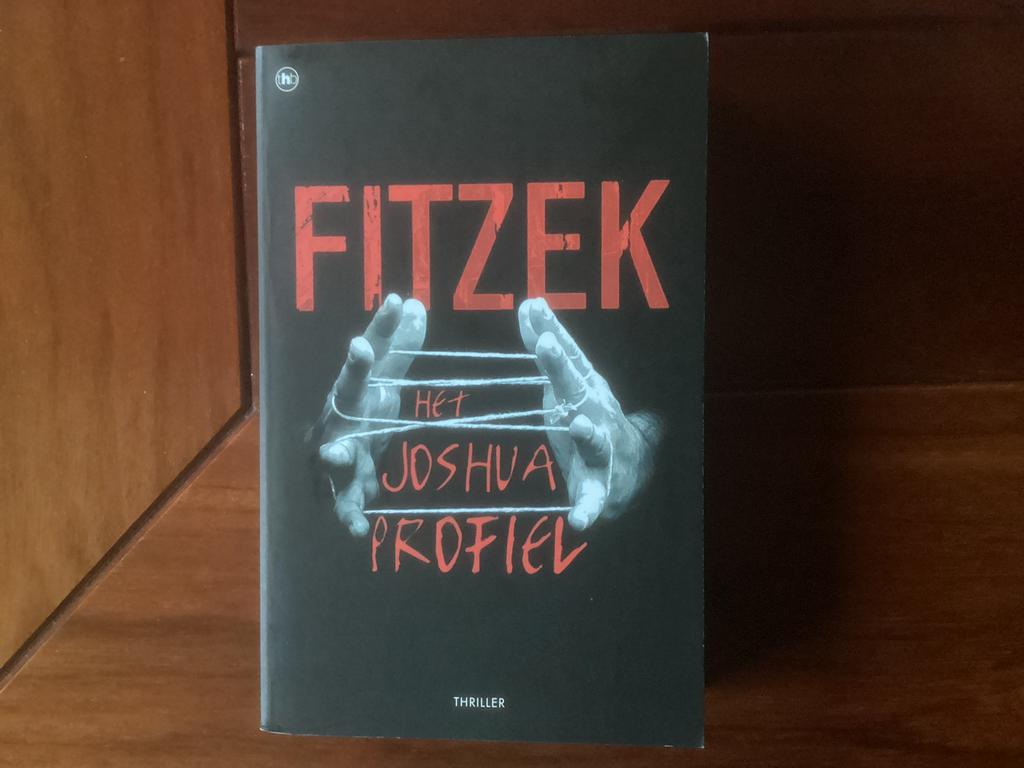 Het Joshua Profiel - Sebastian Fitzek (bijna nieuw), Boeken, Ophalen of Verzenden, Zo goed als nieuw