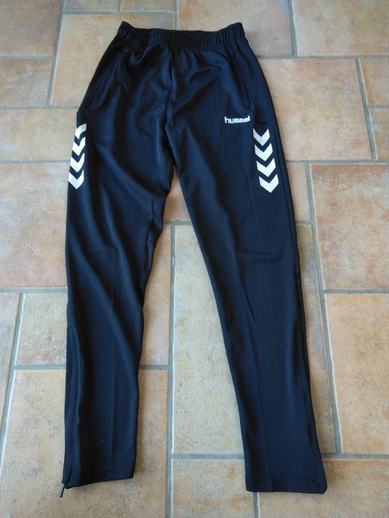 Hummel trainingsbroek maat L, Kleding | Heren, Sportkleding, Maat 52/54 (L), Zwart, Ophalen of Verzenden, Zo goed als nieuw