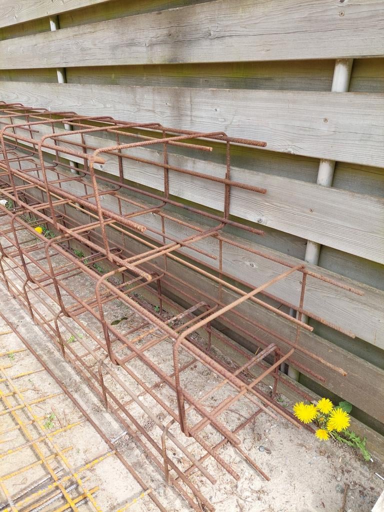 Diverse materialen voor fundering met wapening, Ophalen