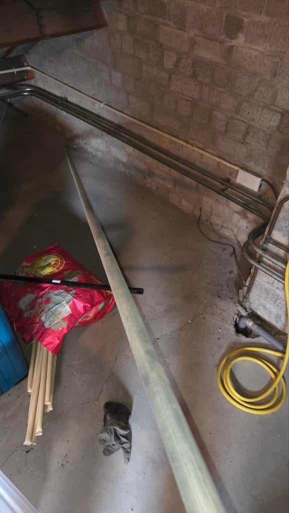 2m & 3m  lange verzinkte stalen gasbuis (2 totaal dus), Doe-het-zelf en Verbouw, Ophalen, 250 mm of meer
