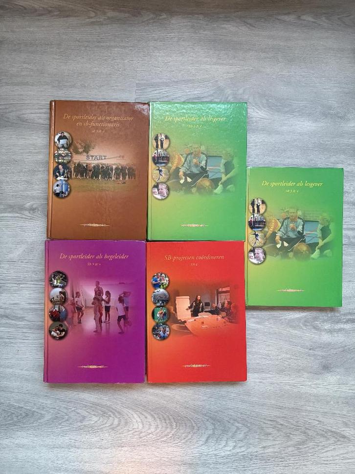 Sport en Bewegen Boeken MBO, Boeken, Schoolboeken, Zo goed als nieuw, Overige vakken, Overige niveaus, Ophalen of Verzenden