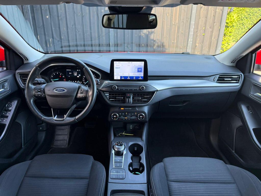Ford Focus Wagon 1.0 EcoBoost Titanium Business, Gebruikt, Euro 6, 3 cilinders, LED verlichting