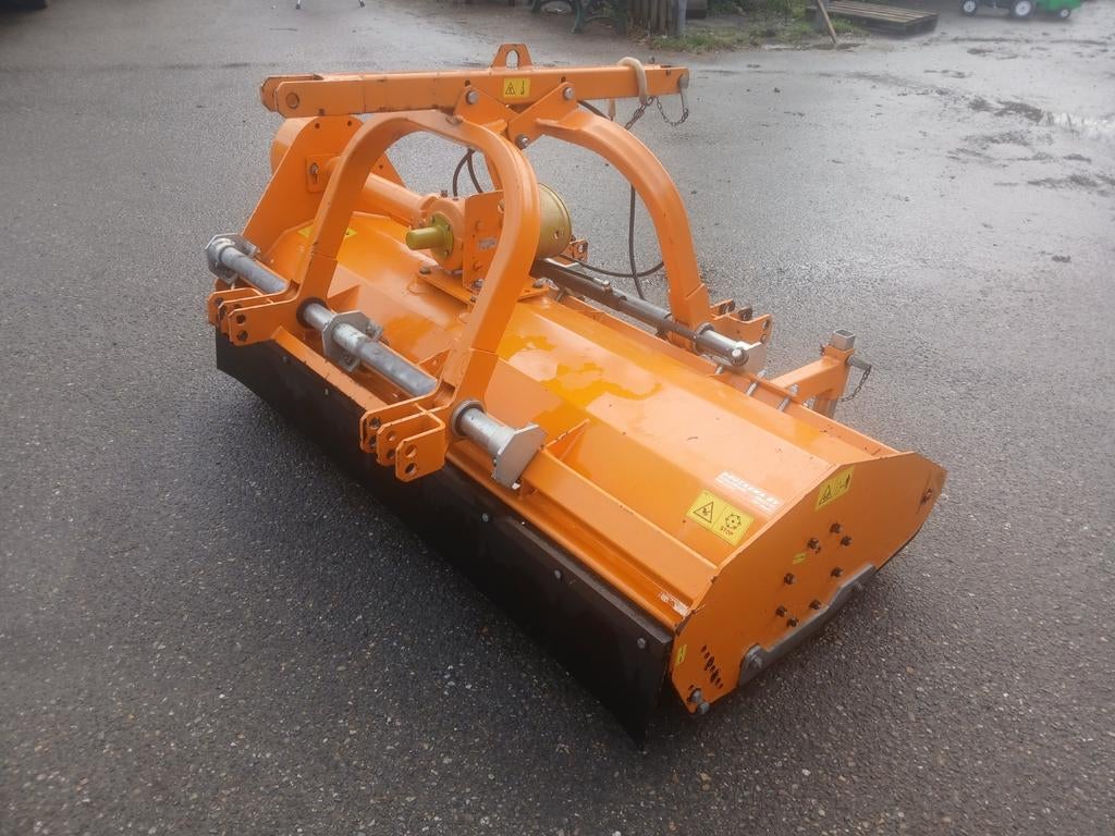 Votex GU200 Klepelmaaier, Ophalen