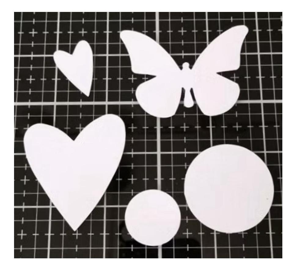 Sizzix 658300 Basic Shapes Snijmal Vlinder Hartjes Rondjes, Hobby en Vrije tijd, Scrapbooking, Zo goed als nieuw, Frame of Mal