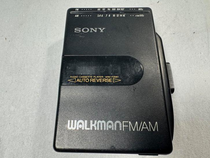 Sony WM-F2061 am/fm walkman, Audio, Tv en Foto, Walkmans, Discmans en Minidiscspelers, Walkman, Ophalen of Verzenden