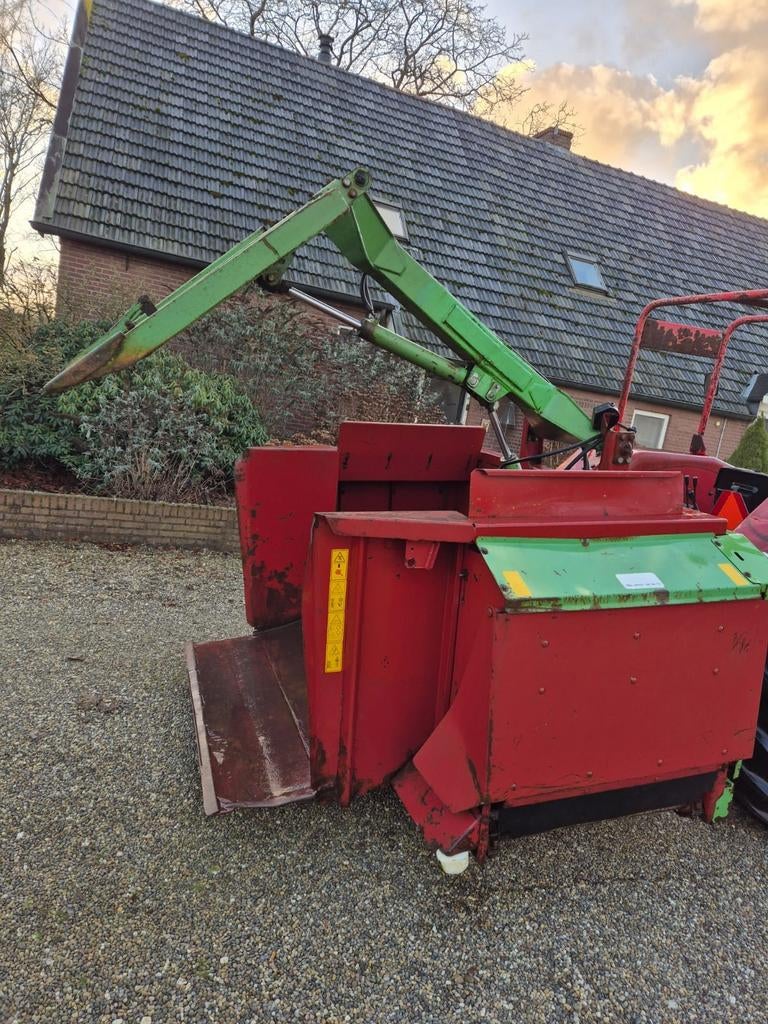 Tekoop strautmann kuilbak, Zakelijke goederen, Ophalen, Grondbewerking