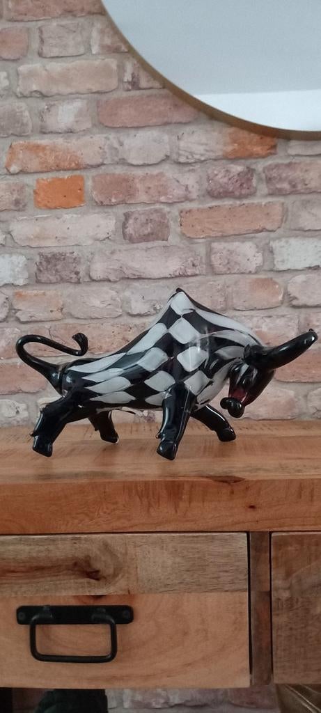 Murano Glas:Grote 35cm Zwart met Wit Stier Beeld♥️SALE♥️, Verzamelen, Beelden en Beeldjes, Ophalen of Verzenden, Nieuw, Dier