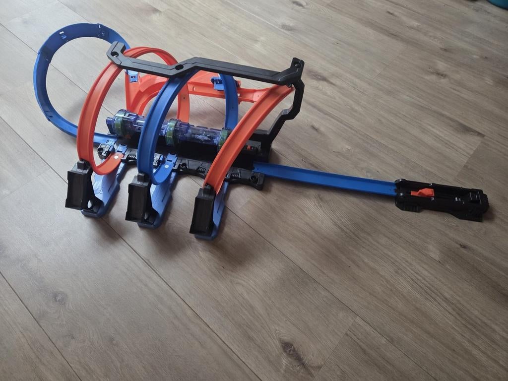 Hot Wheels kurkentrekker racebaan, Kinderen en Baby's, Speelgoed | Racebanen, Ophalen, Racebaan, Zo goed als nieuw, Met looping