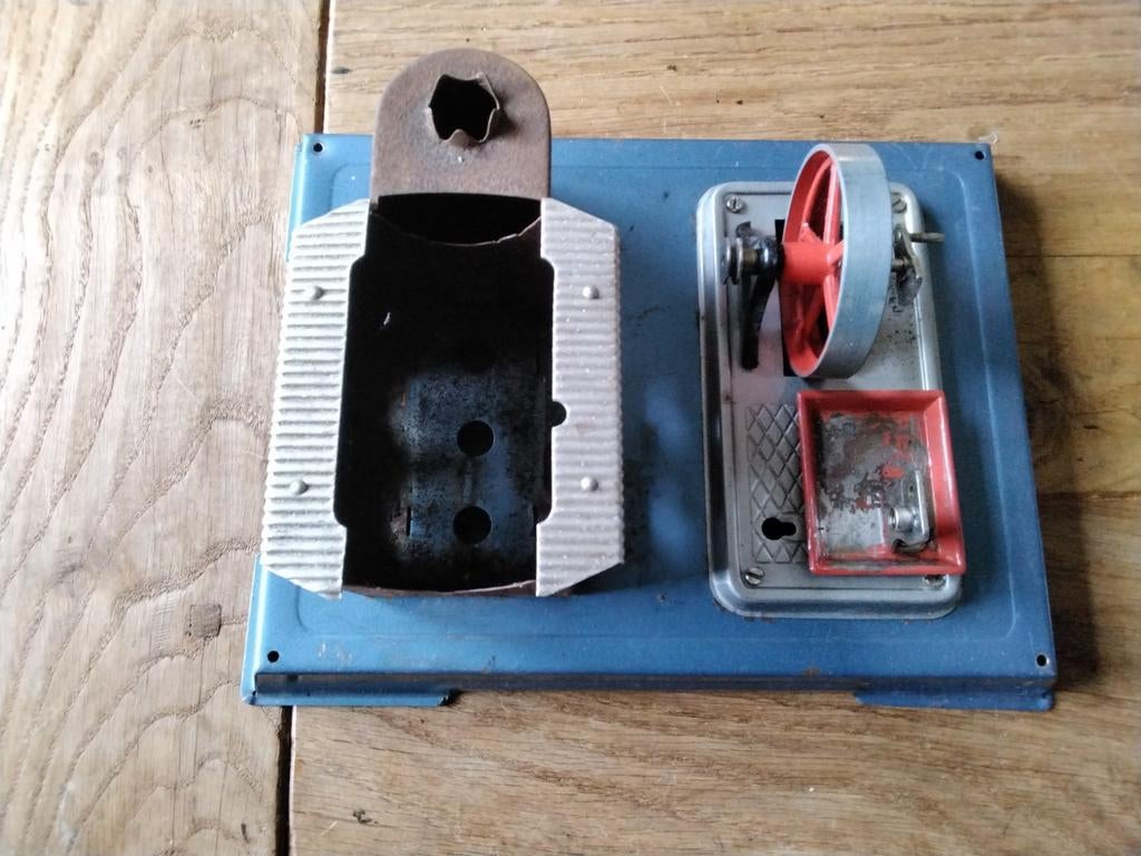 Stoommachine Wilesco D8ketel huis,onderplaat met vliegwiel, Ophalen of Verzenden, Nieuw