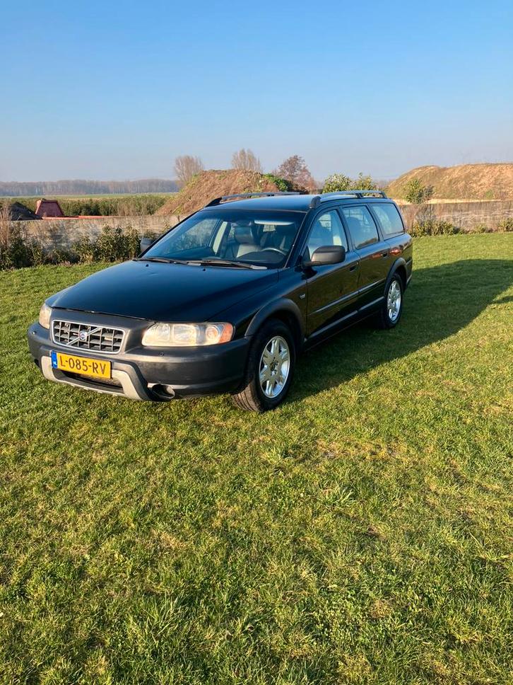 Volvo XC70 2.4 D5 AWD Geartronic 2006 Zwart, Auto's, Volvo, Bedrijf, XC70, Diesel, F, Stationwagon, Automaat, Geïmporteerd, Zwart