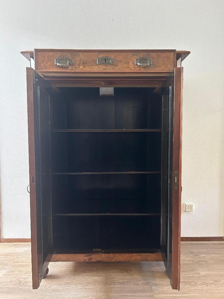 Meidenkast Mahonie Fineer, Ophalen