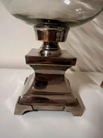 Set van 2 glazen windlichten op metalen voet, Overige kleuren, 50 tot 75 cm, Ophalen of Verzenden, Glas