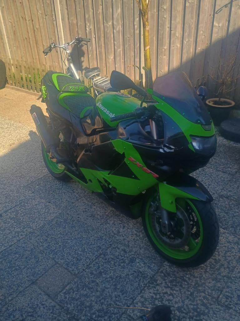 Kawasaki ZX9R, Motoren, Ophalen