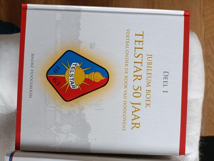 Telstar 50 Jaar Jubileumboek Deel 1 en Deel 2, Boeken, Sportboeken, Balsport, Ophalen of Verzenden