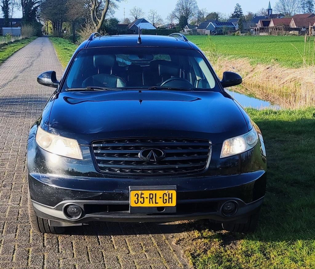 Infiniti FX35