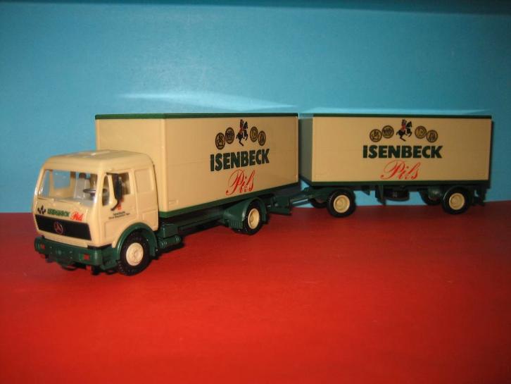 Isenbeck-Pils  MERCEDES combi  NU spec.prijs  Herpa, Hobby en Vrije tijd, Modelauto's | 1:87, Zo goed als nieuw, Bus of Vrachtwagen
