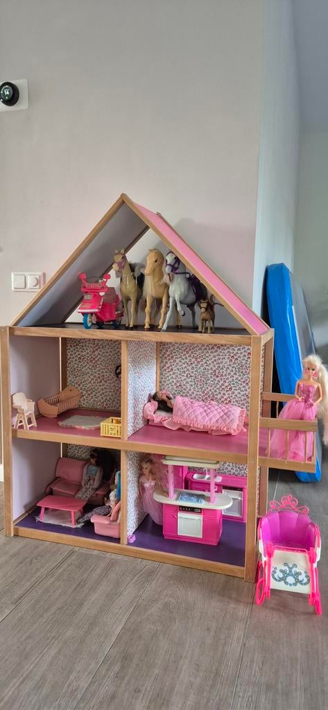 Groot Houten Poppenhuis met Meubels en Accessoires, Ophalen, Gebruikt, Meisje