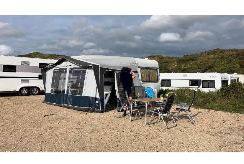 Walker pride voortent voor caravan, Ophalen, Gebruikt