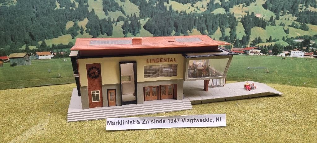 Fallet station met poppetejs, Overige merken, Gebruikt, Gelijkstroom of Wisselstroom, Brug, Tunnel of Gebouw