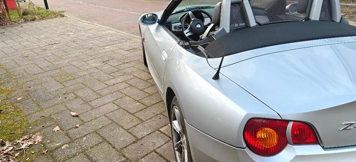 BMW Z4 2.5i Sport (E85) Titanium Zilver, Auto's, BMW, Particulier, Z4, ABS, Airbags, Airconditioning, Alarm, Bluetooth, Centrale vergrendeling