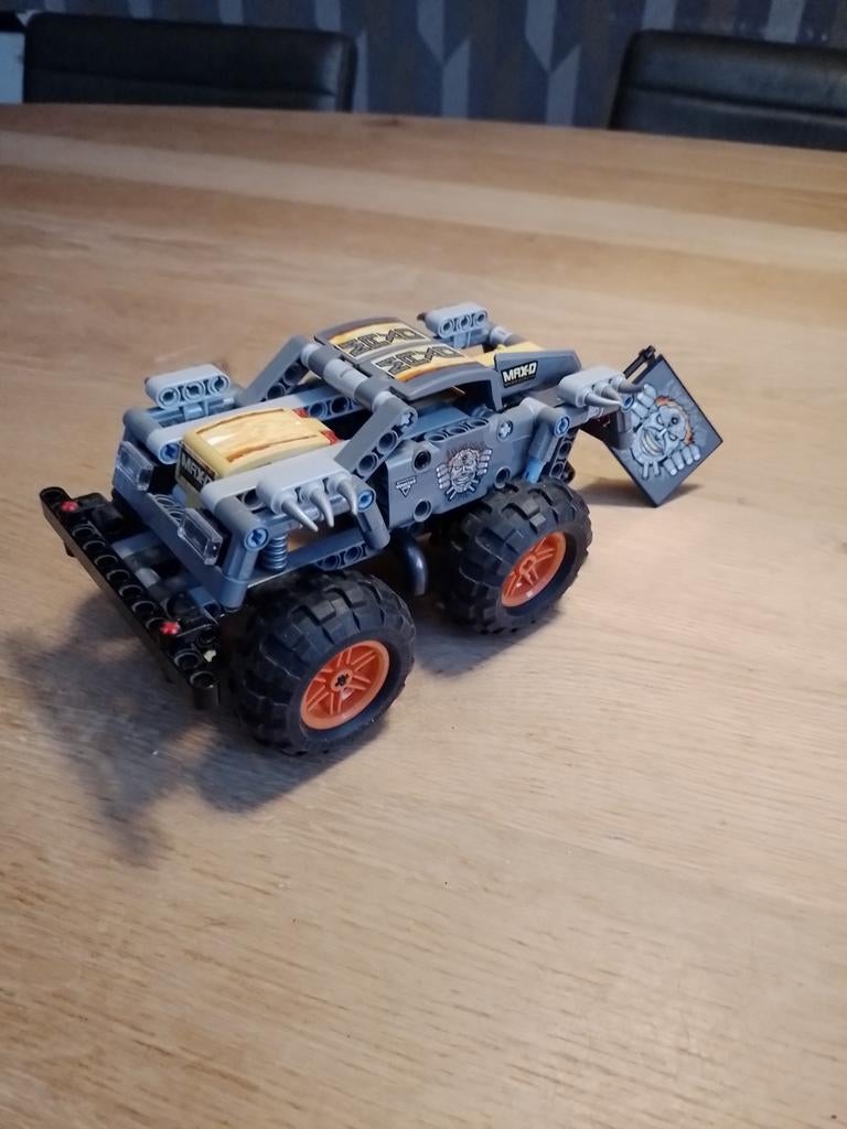 Lego Technic Monster Jam Max-D Monstertruck, Gebruikt, Lego, Ophalen of Verzenden, Complete set