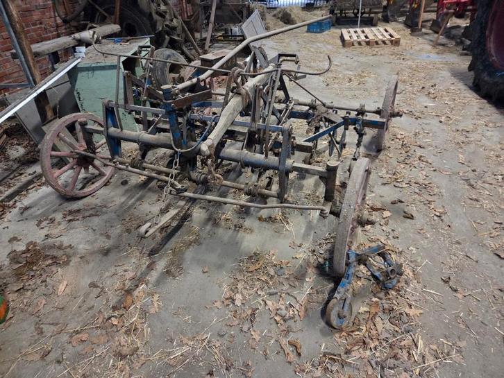 Oud schoffeltuig voor achter het paard, Antiek en Kunst, Antiek | Gereedschap en Instrumenten, Ophalen