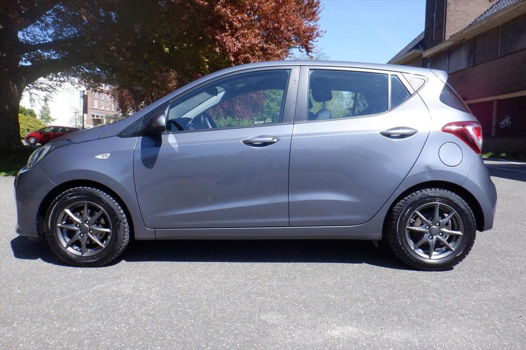 Hyundai I10 73.000 KM-BOVAG-STUURVERW.-PDC, Automaat, 12 maanden, Stof, Gebruikt