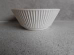 Snackschaal 16 cm. Crème Flora Gouda Holland, Antiek en Kunst, Antiek | Keramiek en Aardewerk, Ophalen of Verzenden
