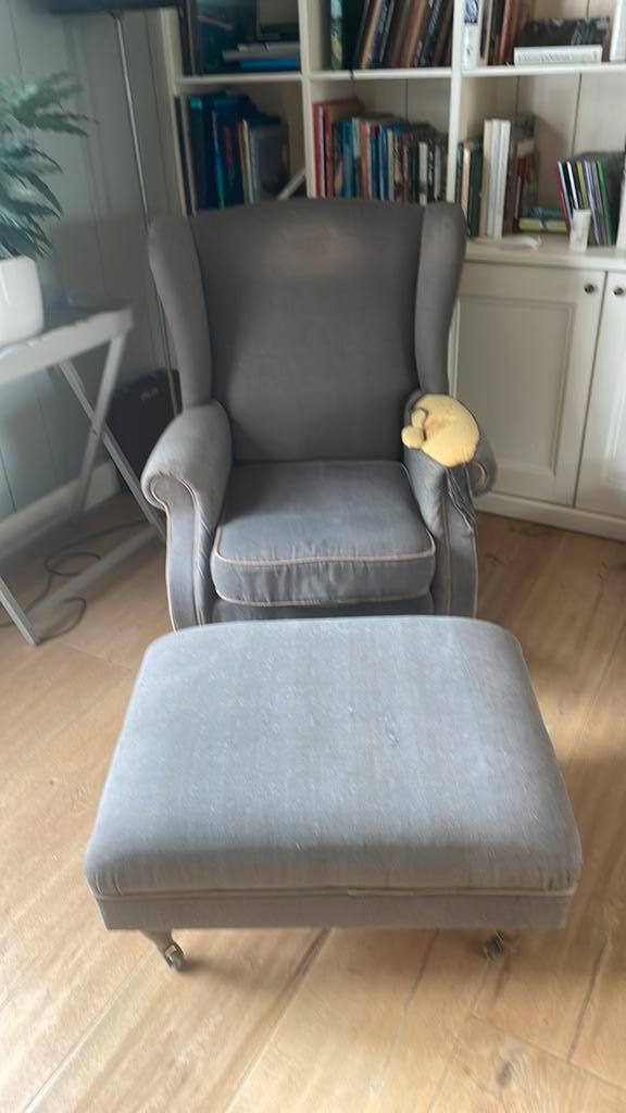 Mooi stoffeer object Engelse fauteuil + footstool, Huis en Inrichting, Fauteuils, Gebruikt, Stof, 75 tot 100 cm, 75 tot 100 cm