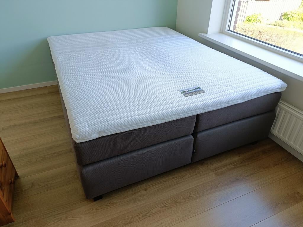 Karlsson boxspring 160 x 200, Ophalen, Gebruikt, Bruin, Tweepersoons
