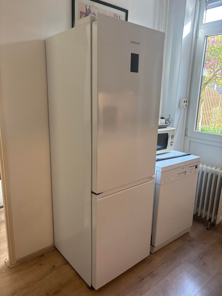 Samsung koelkast met vriesvak, Witgoed en Apparatuur, Koelkasten en IJskasten, Ophalen, Gebruikt, 200 liter of meer, 60 cm of meer