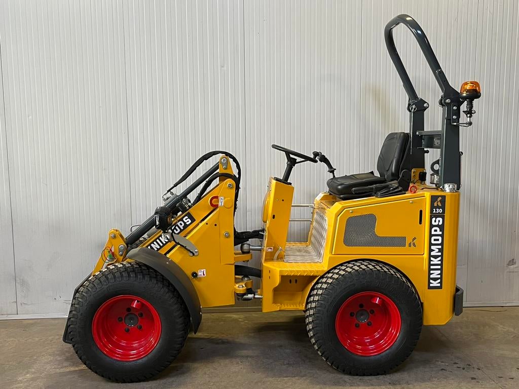 Knikmops 130, Zakelijke goederen, Machines en Bouw | Kranen en Graafmachines, Wiellader of Shovel, Ophalen