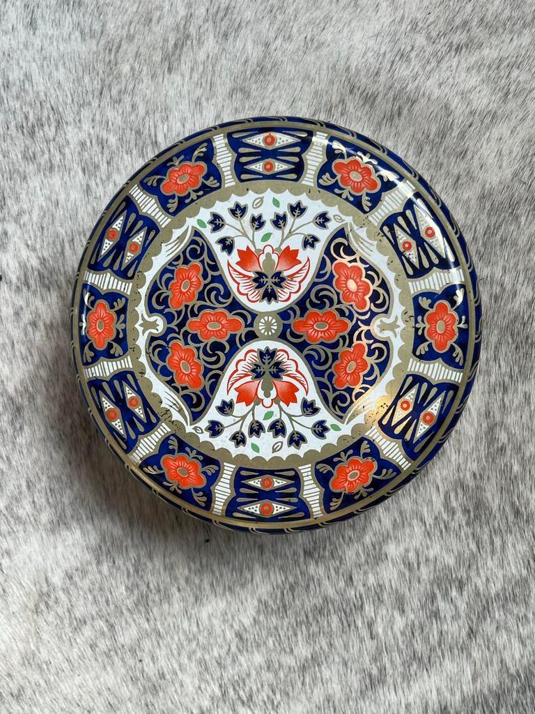 Vintage Blik met Oosters Bloemmotief - 17x6cm, Verzamelen, Blikken, Ophalen of Verzenden, Gebruikt, Koek(jes), Overige merken