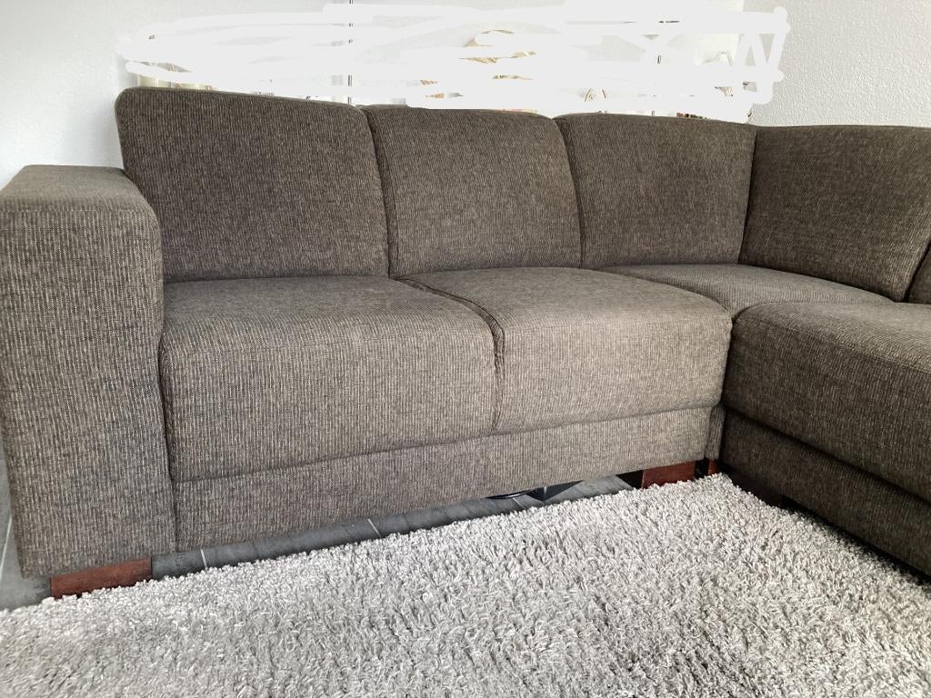 Mooie stevige Hoekbank-- bruin —LET OP VERLAAGD IN PRIJS, Ophalen, Gebruikt, Hoekbank, 200 tot 250 cm