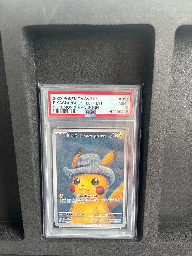 PSA 9 Pikachu Van Gogh Pokémon kaar, Hobby en Vrije tijd, Verzamelkaartspellen | Pokémon, Ophalen of Verzenden, Zo goed als nieuw