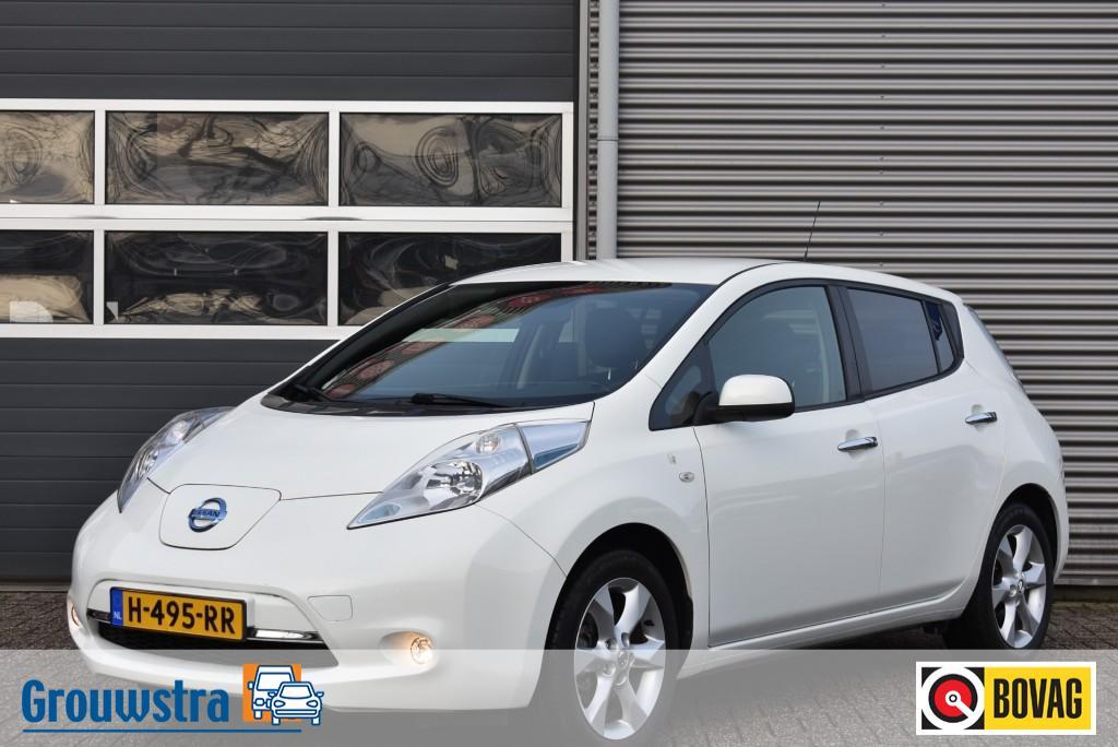 Nissan LEAF ACENTA 30 KWH / 199 p/m lease / P.CAMERA / STOEL, Gebruikt, Alcantara, Wit, Leaf
