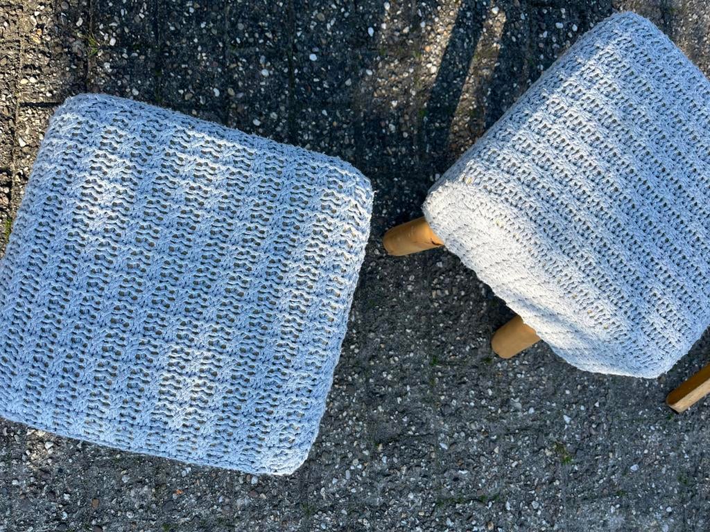 Twee krukjes, Huis en Inrichting, Ophalen, Gebruikt, Hout